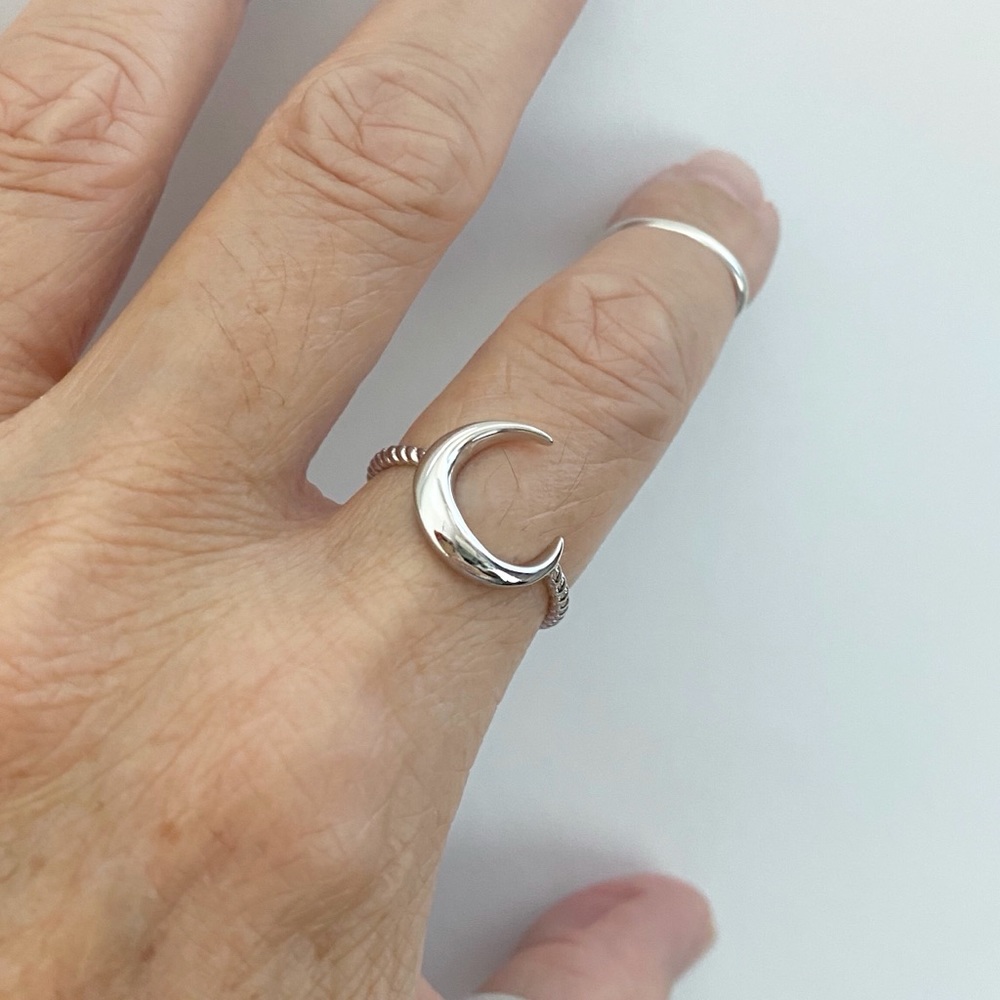 🌙TOP SELLER🌙 Sterling Silver Crescent Moon Ring - Picture 4 of 15